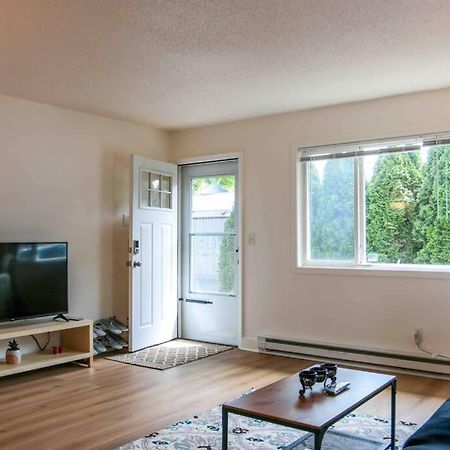 Appartamento Amazing Entire House + Parking Portland Esterno foto
