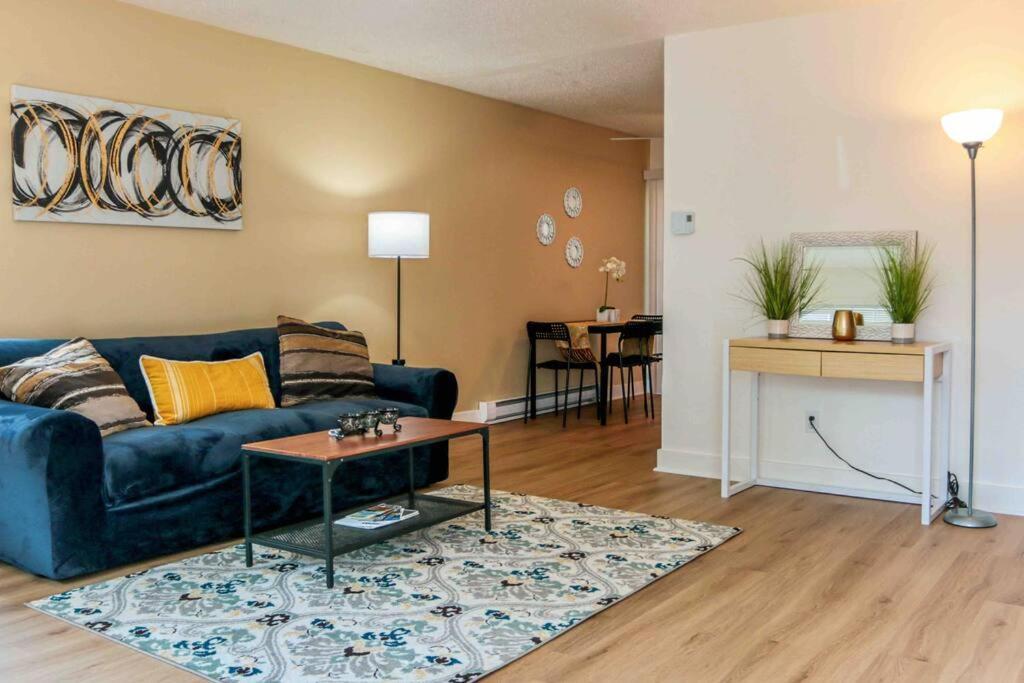 Appartamento Amazing Entire House + Parking Portland Esterno foto
